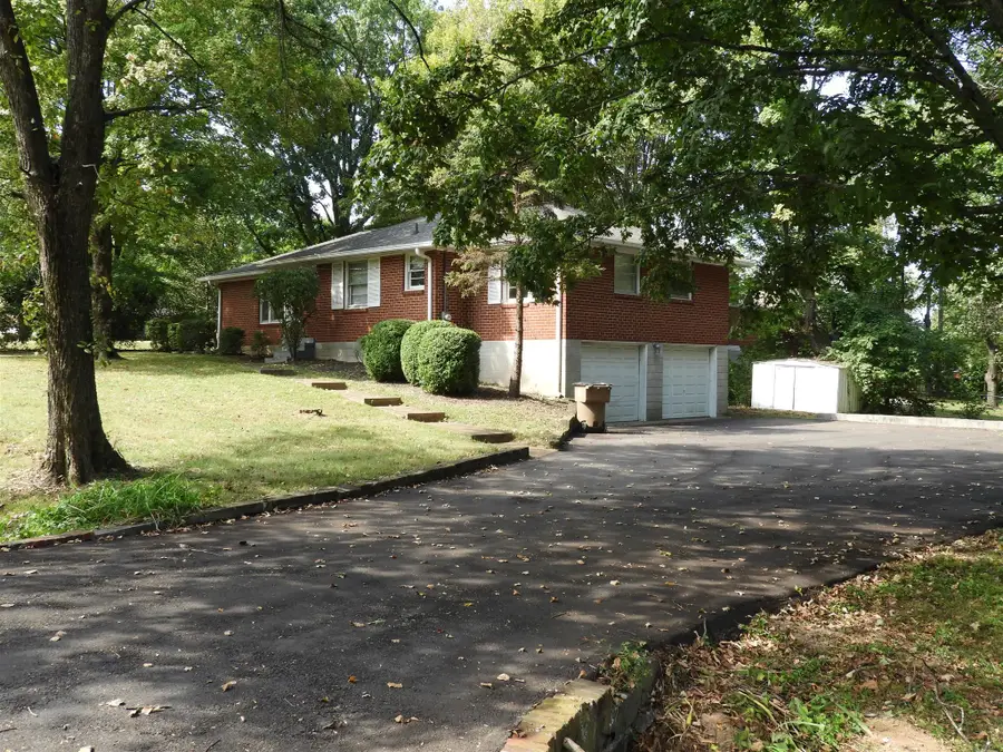 5135 Cochran Drive, Nashville, TN 37220 - Image #2