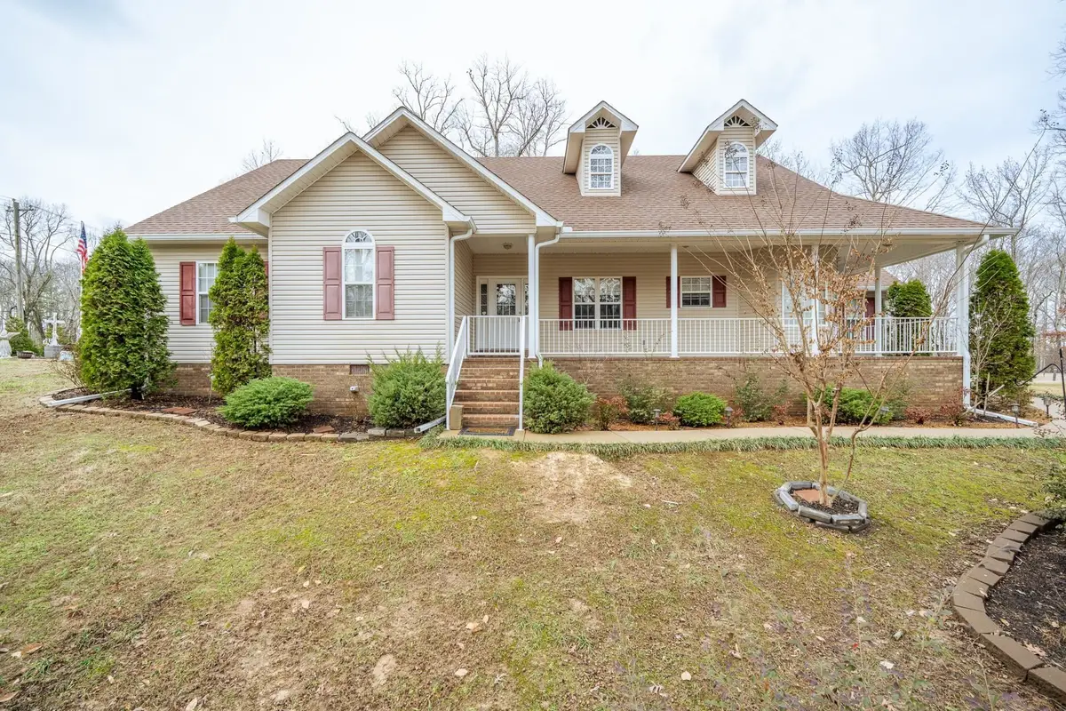 45 Dalton Cv, Savannah, TN 38372 - Image #1