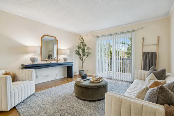 500 Paragon Mills Rd #M11, Nashville, TN 37211