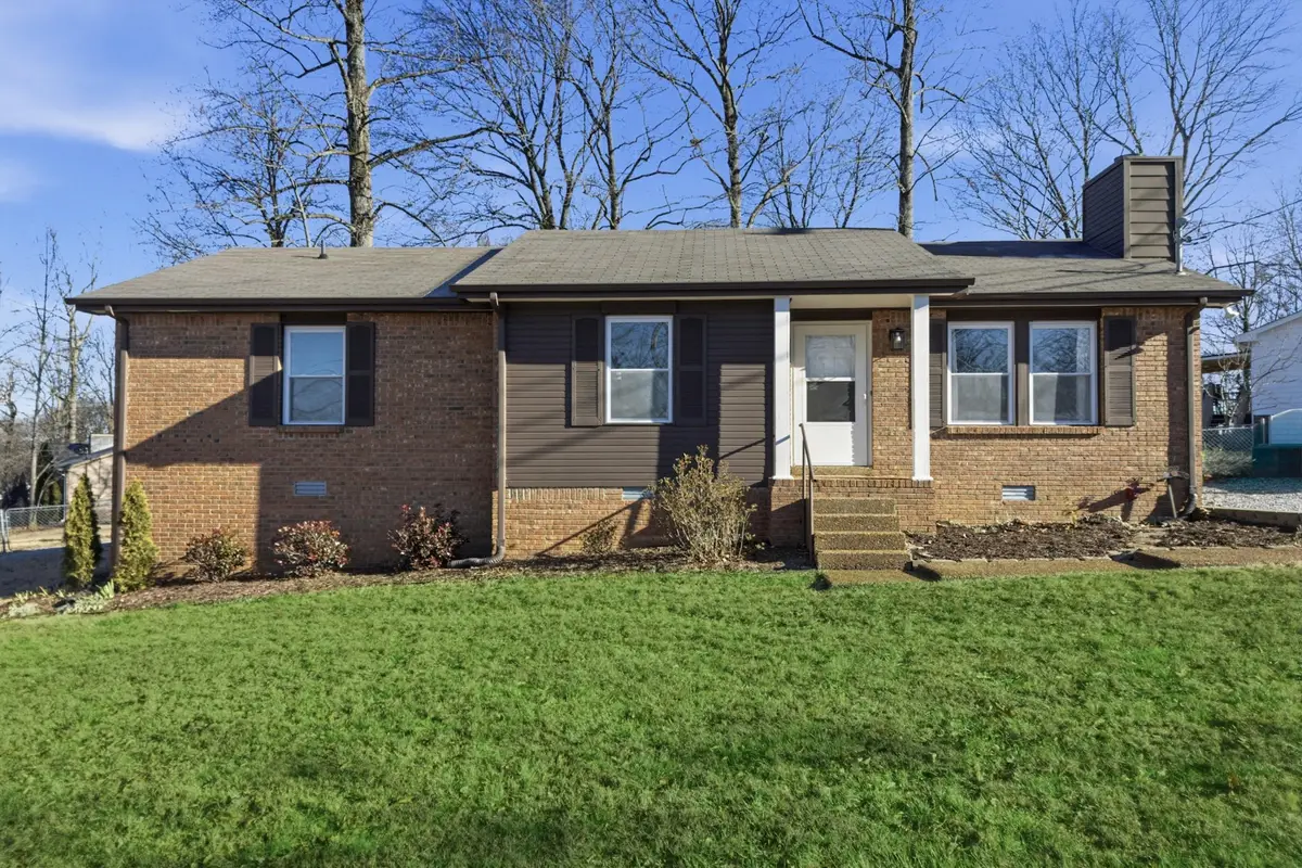 1801 Winding Way Dr, White House, TN 37188 - Image #1