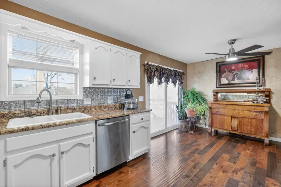 105 Hunterwood Dr, White House, TN 37188 - Image #3