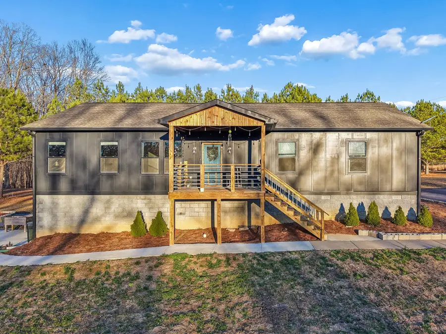 9681 Bud Qurriel Rd, Bon Aqua, TN 37025 - Image #2