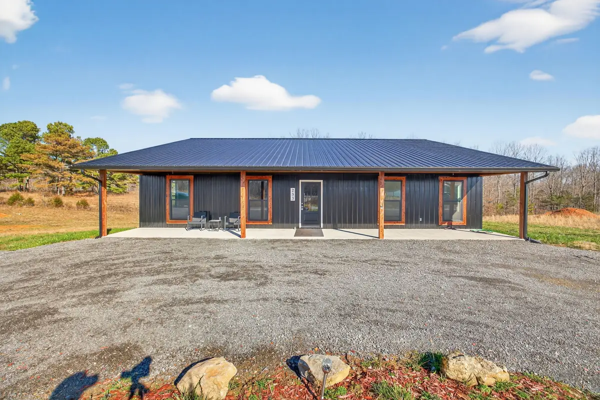 233 Ralph Spivey Ln, Gainesboro, TN 38562 - Image #1