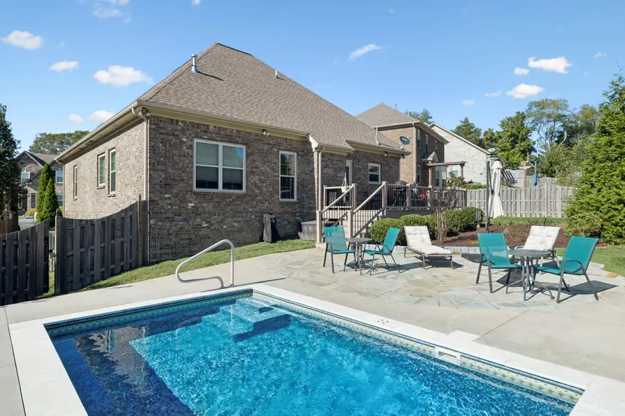 2002 Searles Ct, Spring Hill, TN 37174 - Image #3