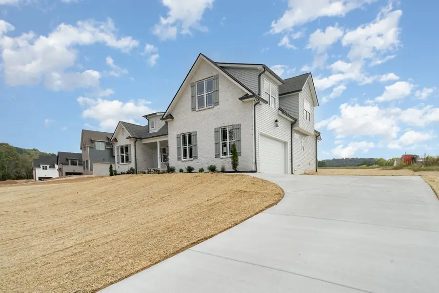 1815 Sulphur College Rd, Hartsville, TN 37074 - Image #2