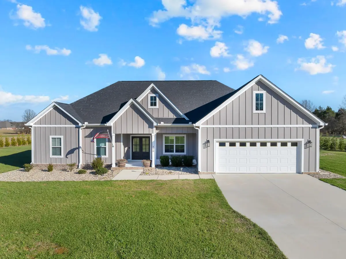 290 Maple Bend Rd, Winchester, TN 37398 - Image #1