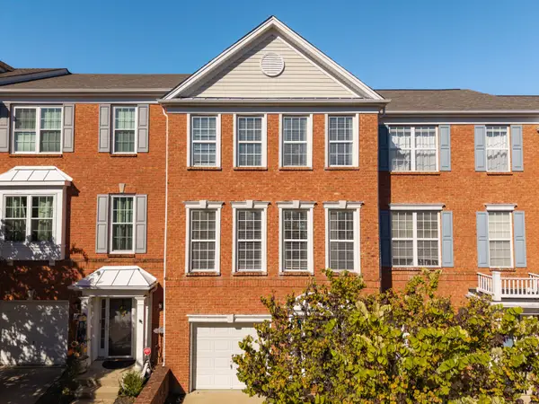 7252 Highway 70 S #1503, Nashville, TN 37221