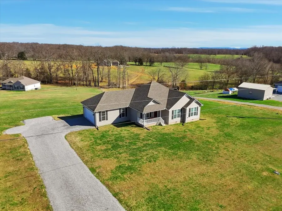 186 L Mitchell, Flintville, TN 37335 - Image #2