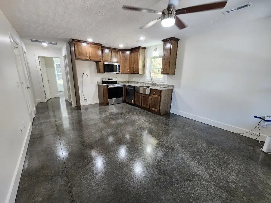 221 Pine Lick Estates Dr, Whitleyville, TN 38588 - #3