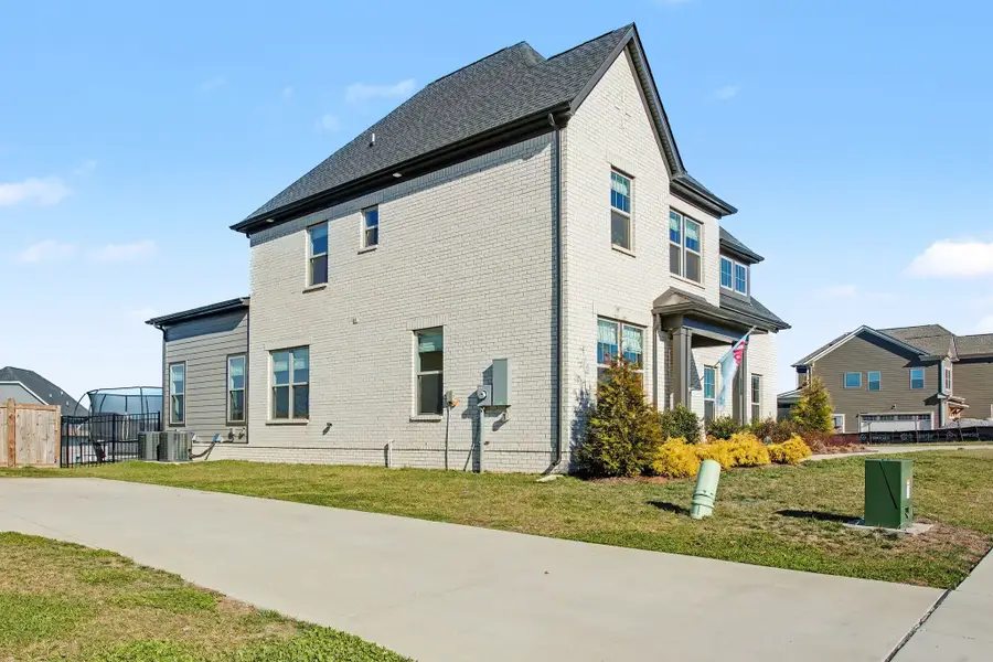 194 Phillips Bnd, Spring Hill, TN 37174 - Image #2