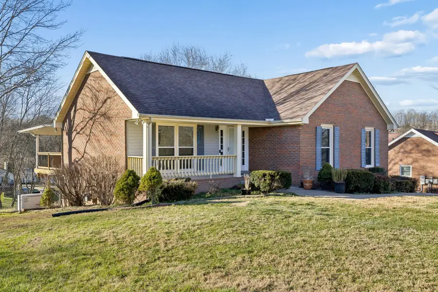 2002 W Creek Ct, Clarksville, TN 37040 - Image #2
