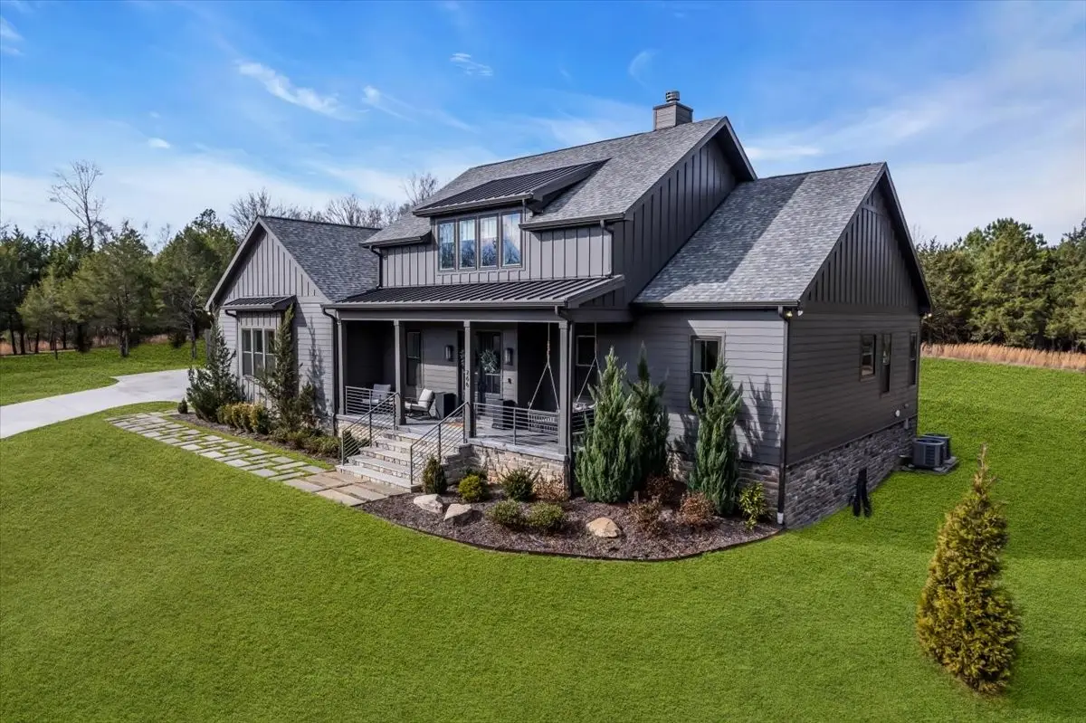 266 Cedar Ridge Ln, Smithville, TN 37166 - Image #1