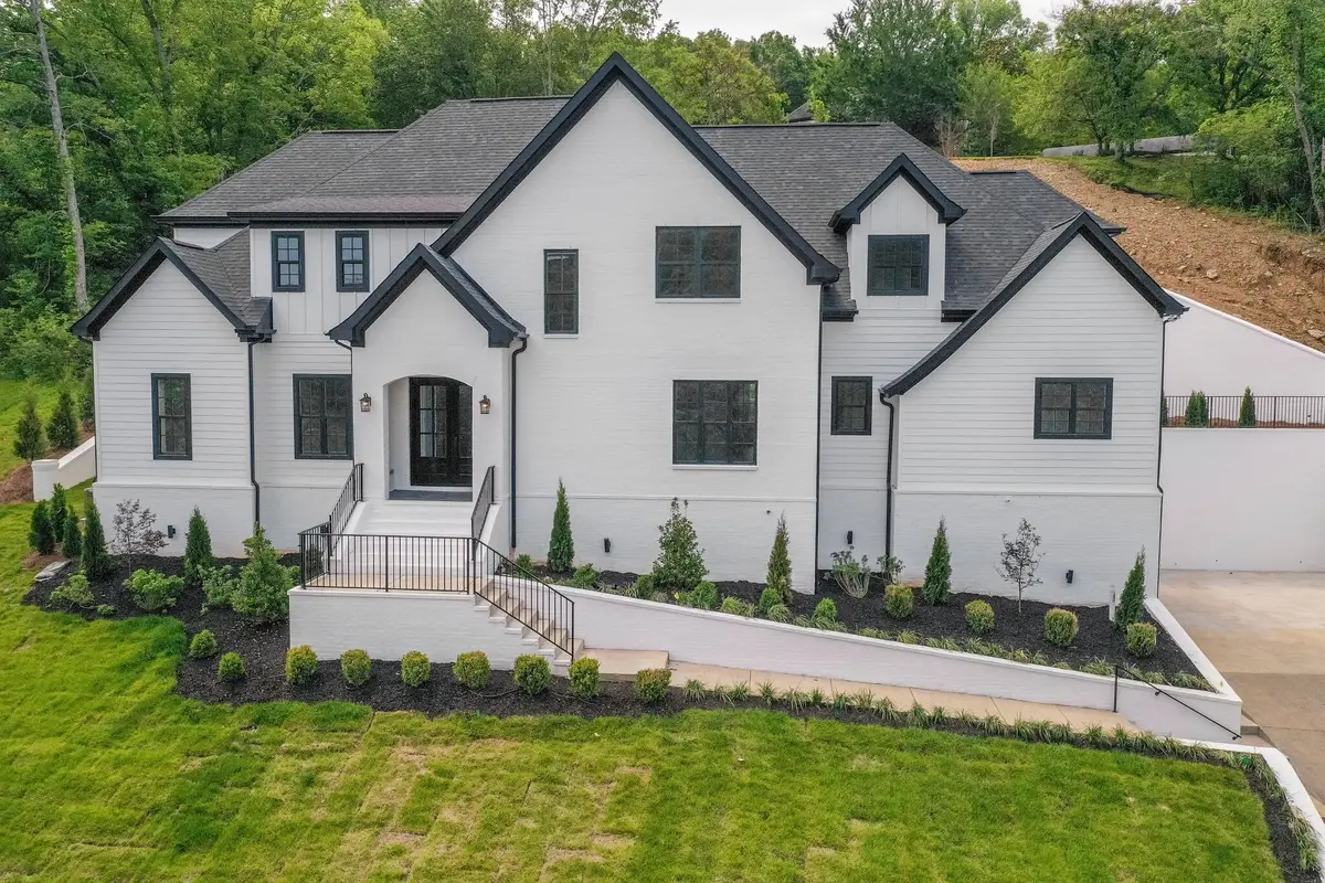 3004 Strickland Dr, Nashville, TN 37221 - #1