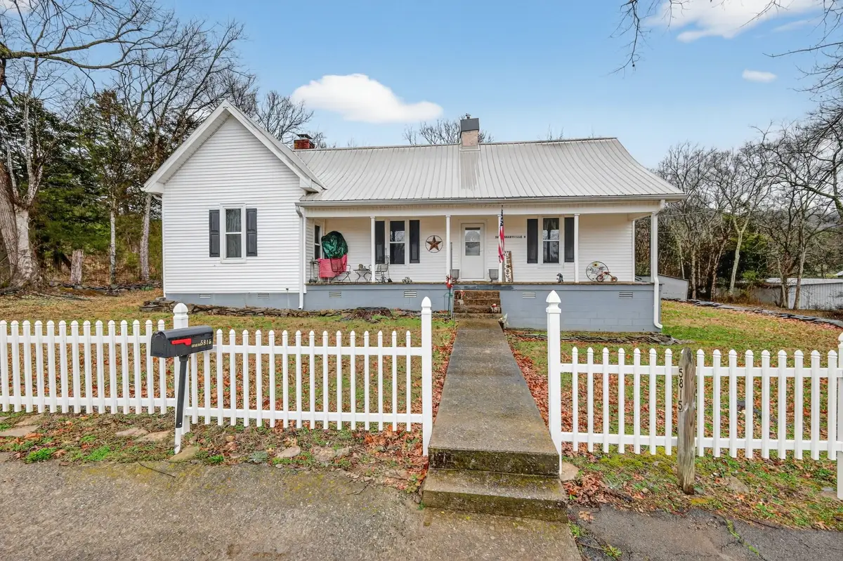5815 Bradyville Rd, Bradyville, TN 37026 - Image #1