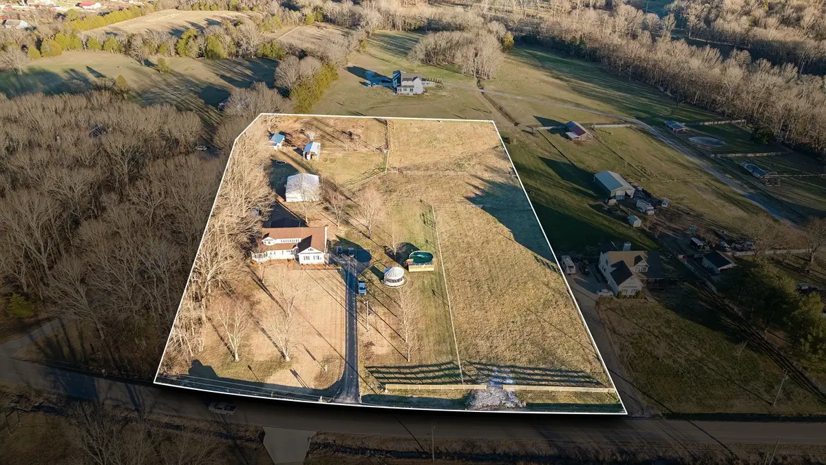 5205 Se Tater Peeler Rd, Lebanon, TN 37090 - Image #1