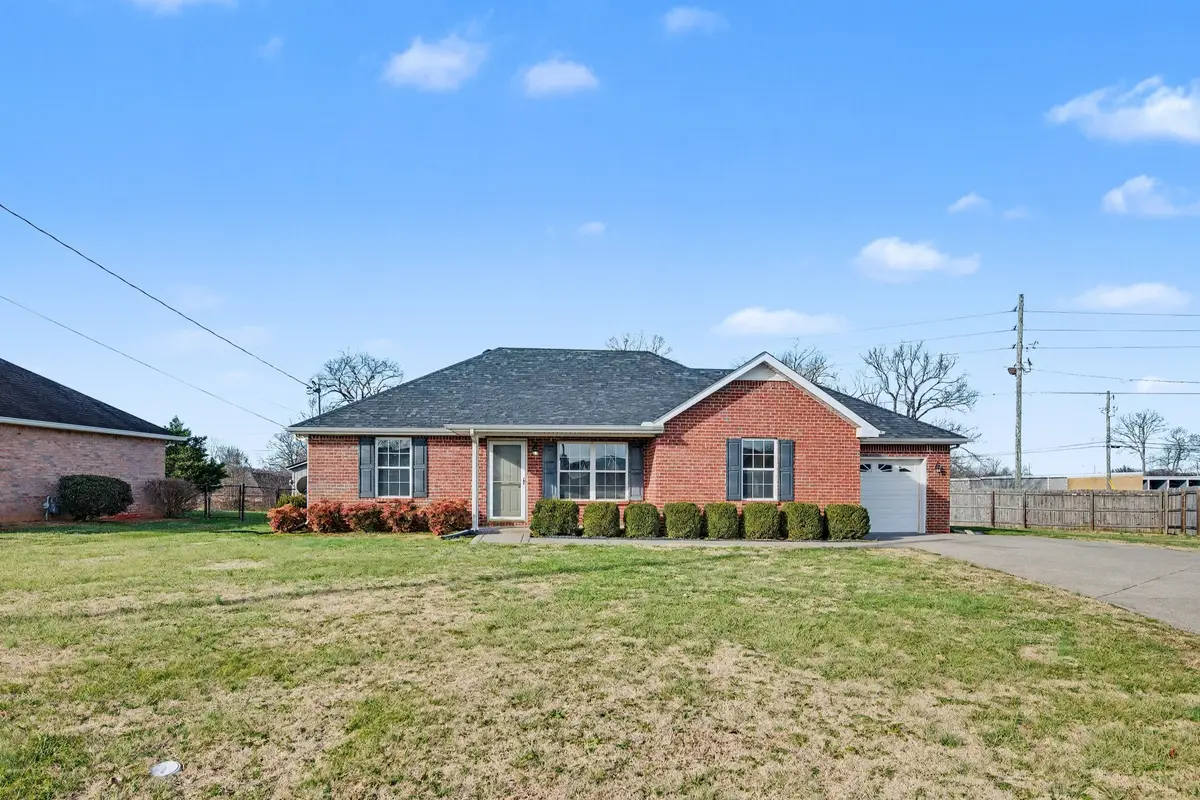 8005 Valencia Dr, Smyrna, TN 37167 - Image #1