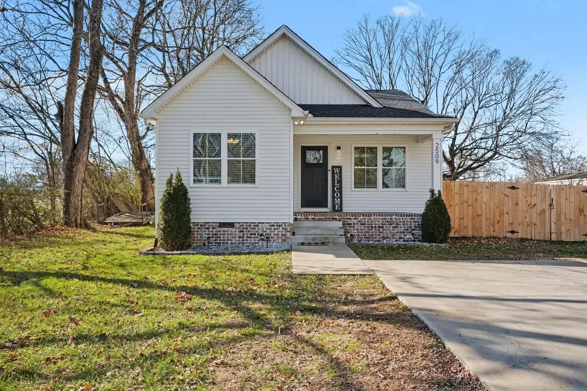 2509 Nunley St, Greenbrier, TN 37073 - Image #1
