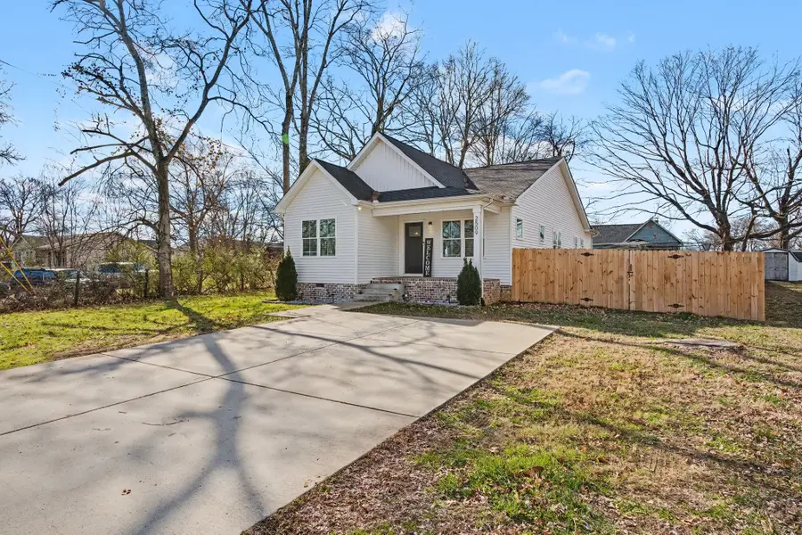 2509 Nunley St, Greenbrier, TN 37073 - Image #2