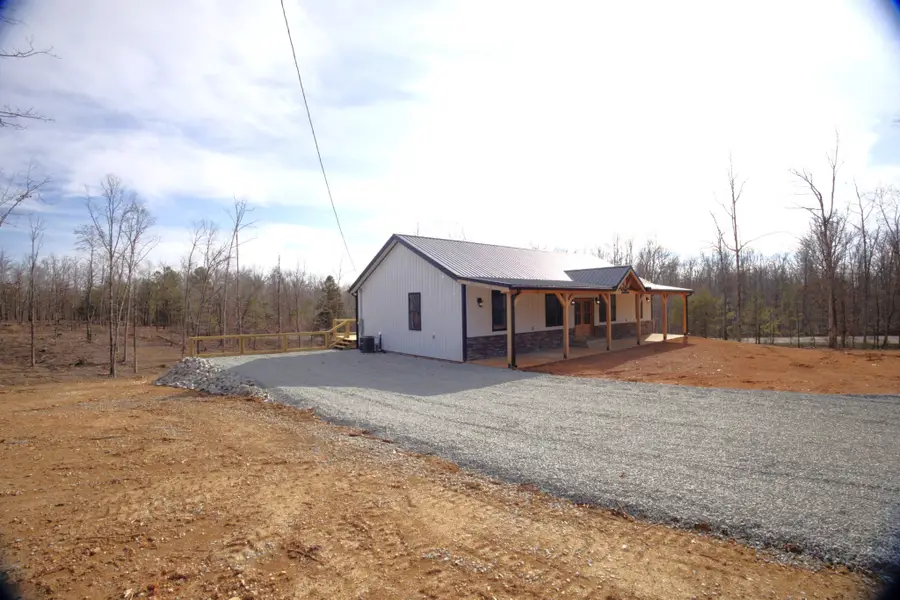 695 Woodland Rd, Hohenwald, TN 38462 - Image #2