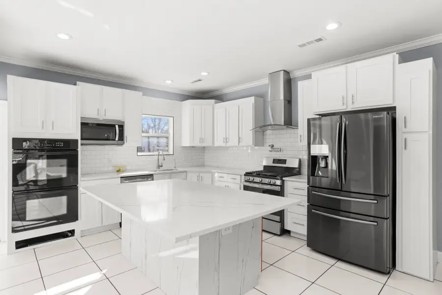 239 E Bledsoe St, Gallatin, TN 37066 - Image #2