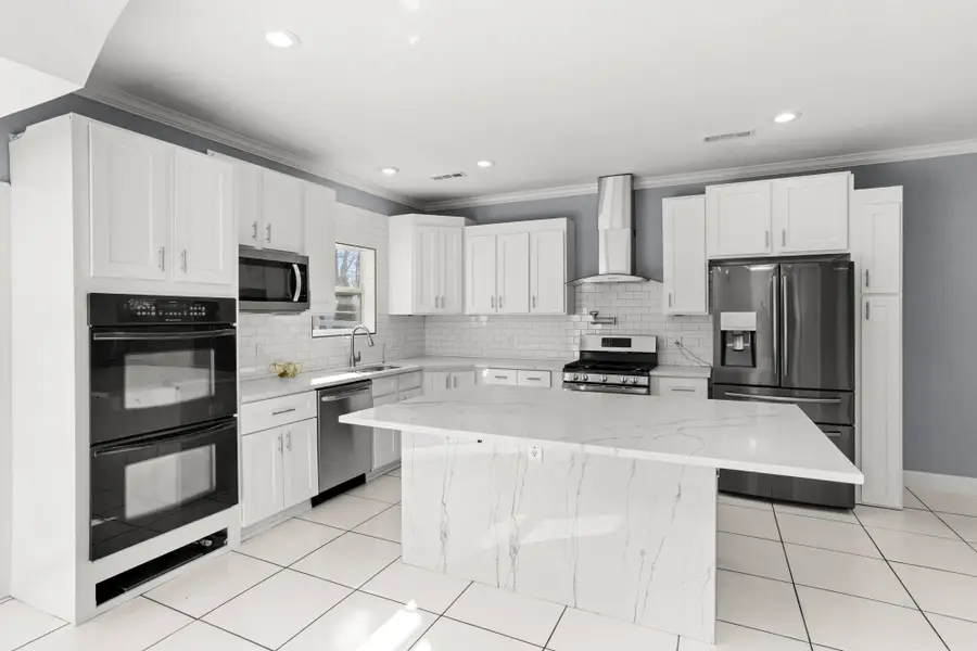 239 E Bledsoe St, Gallatin, TN 37066 - Image #3