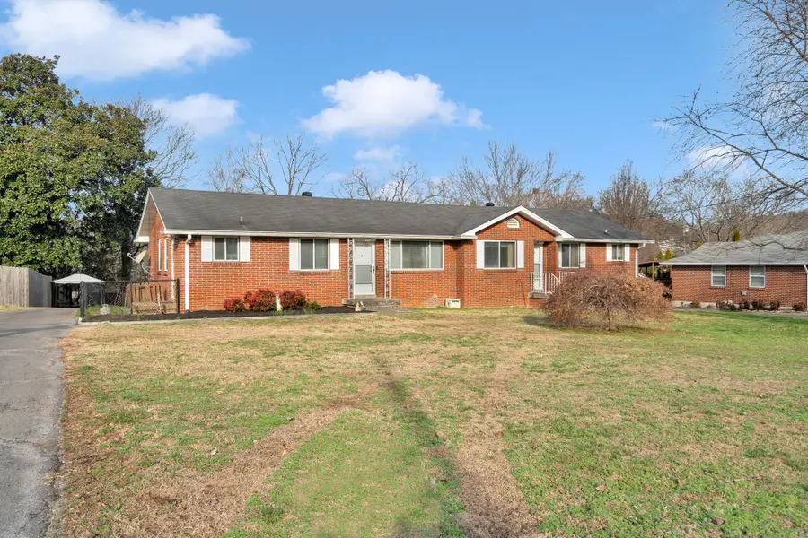 218 Cumberland Cir, Nashville, TN 37214 - Image #3