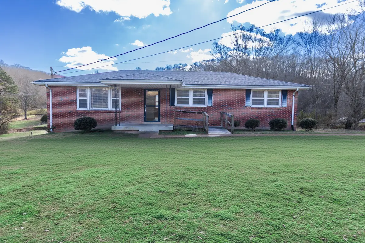 7523 Lakeview Dr, Nashville, TN 37209 - Image #1