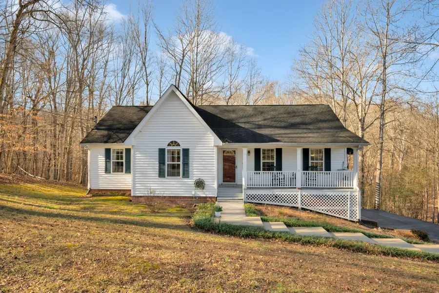 1107 Patterson Dr, Kingston Springs, TN 37082 - Image #2