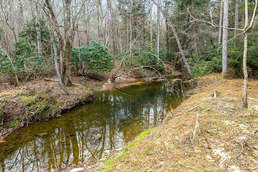 437 Wilson Rd, Crossville, TN 38571 - #2