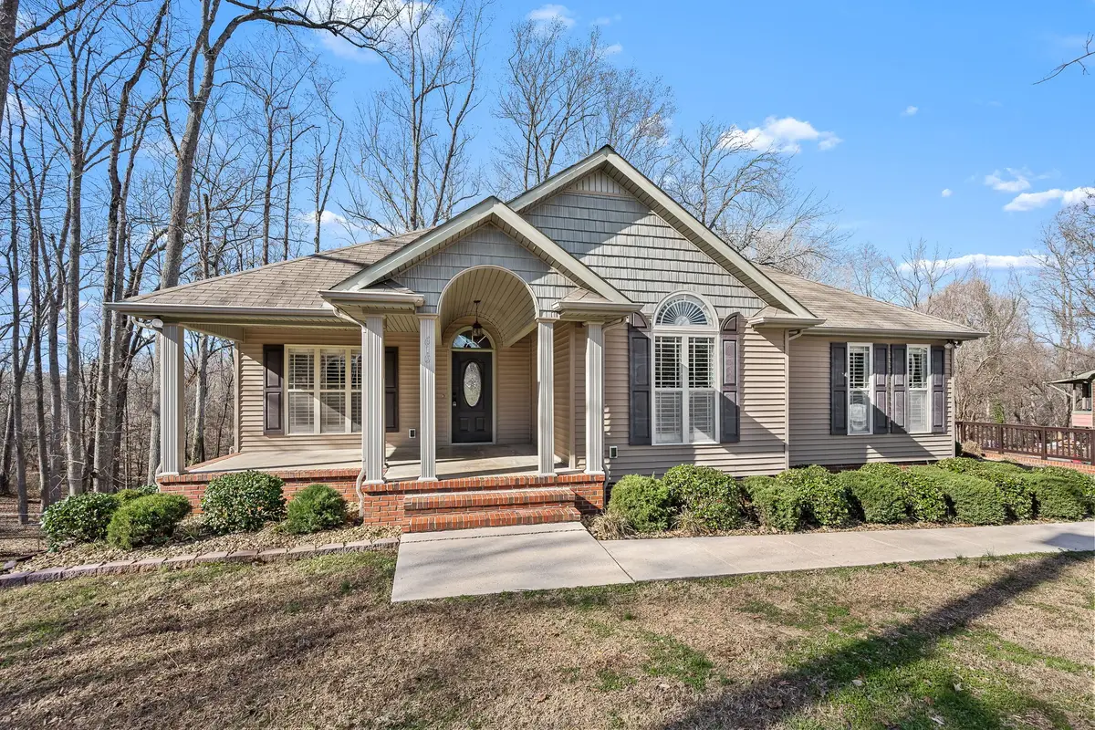 610 Westwood Dr, McMinnville, TN 37110 - Image #1