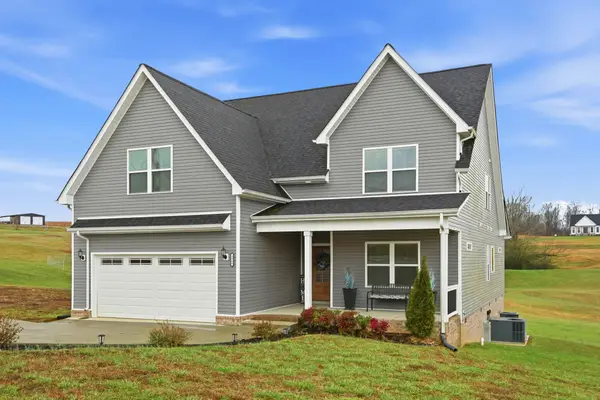 3968 Chapel Hill Rd, Clarksville, TN 37040