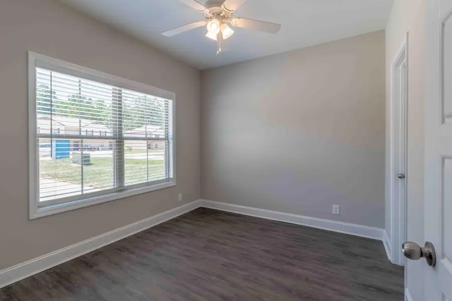 295 Smithson Ln, Clarksville, TN 37040 - Image #2