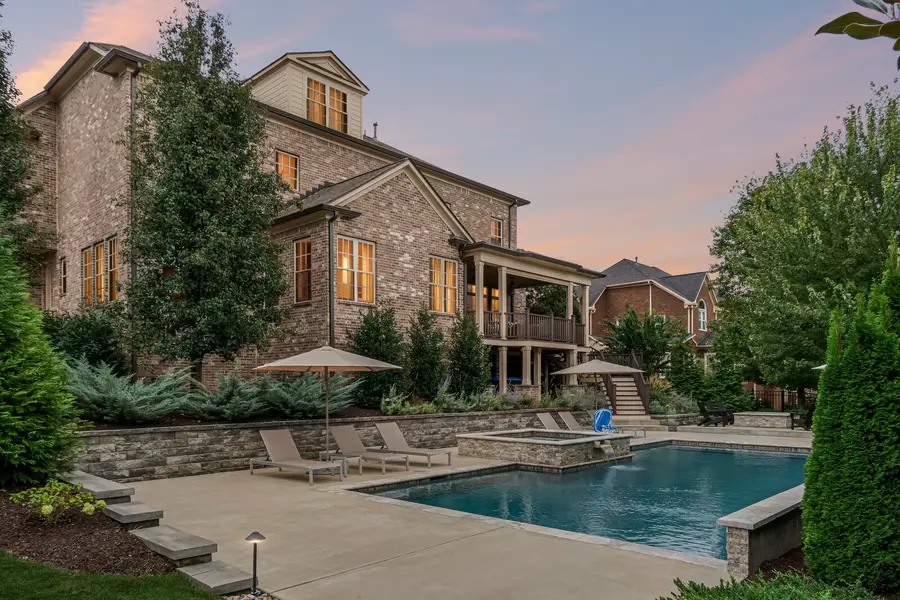 1803 Lowndes Ln, Brentwood, TN 37027 - Image #2