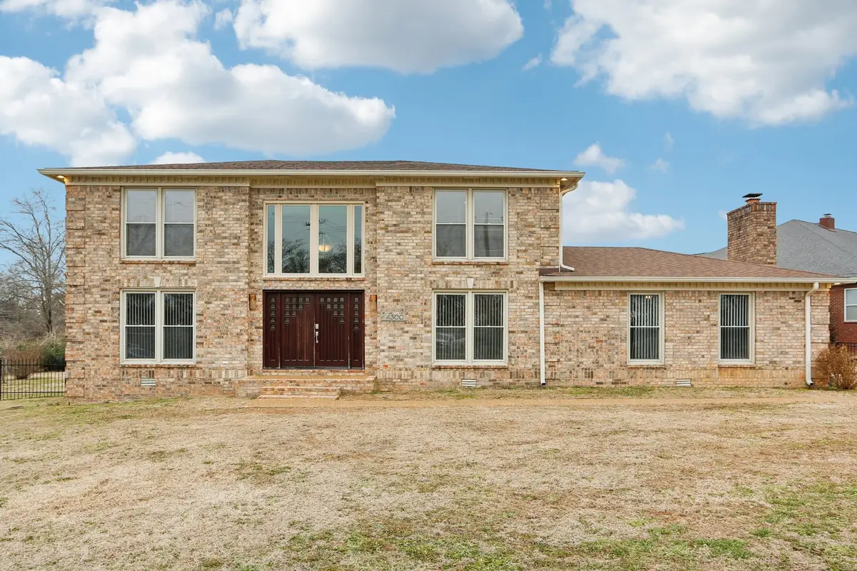 4300 Kings Ln, Nashville, TN 37218 - #1