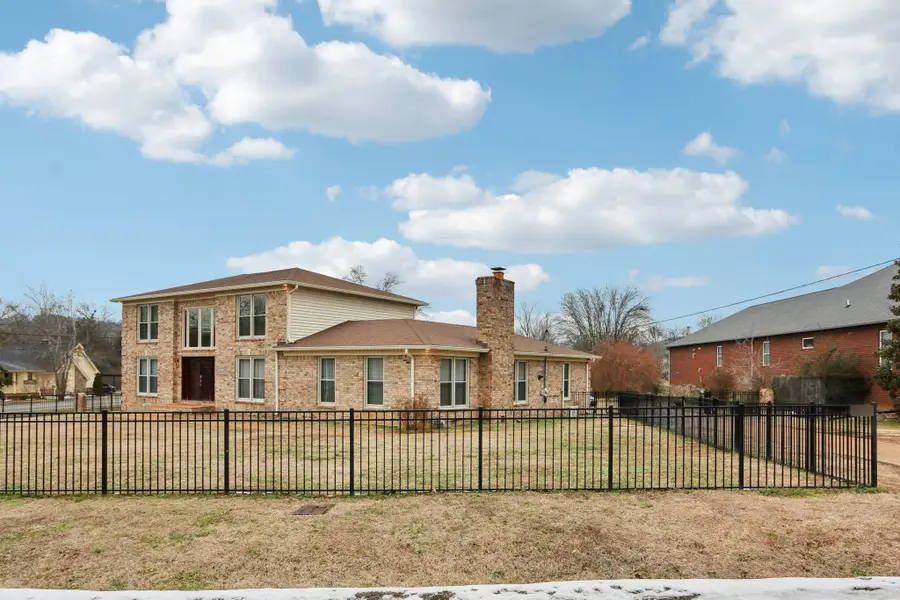 4300 Kings Ln, Nashville, TN 37218 - #2