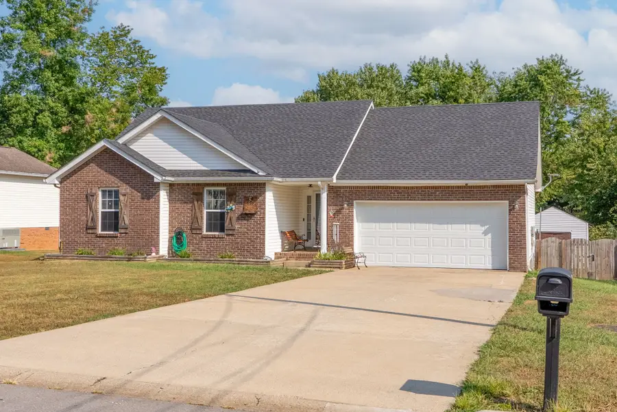1515 Barrywood Cir W, Clarksville, TN 37042 - Image #2