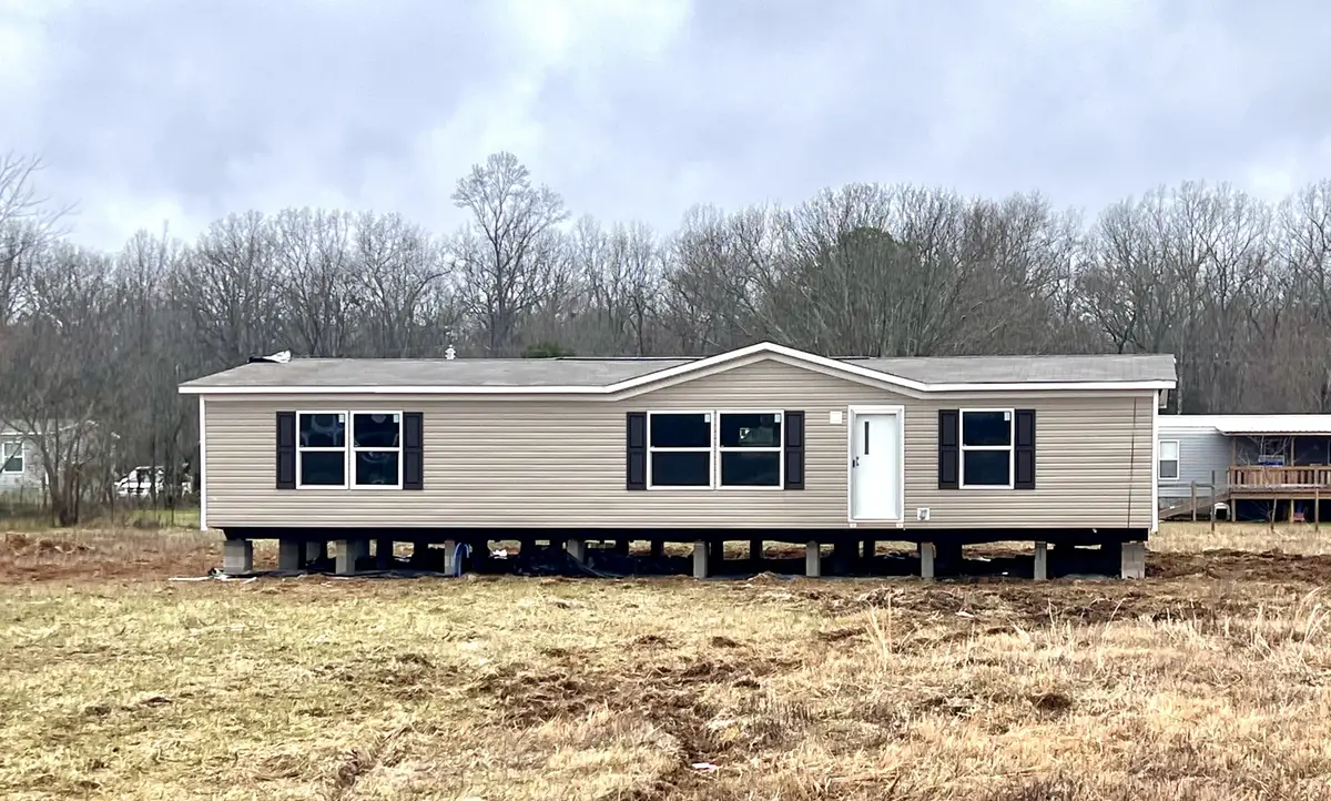 110 S C St, Hillsboro, TN 37342 - Image #1