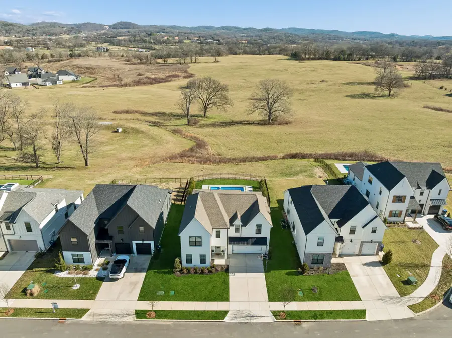 3311 Sassafras Ln, Thompsons Station, TN 37179 - Image #3