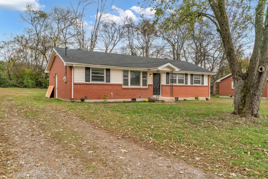 375 Austin Park Dr, Gallatin, TN 37066 - Image #3