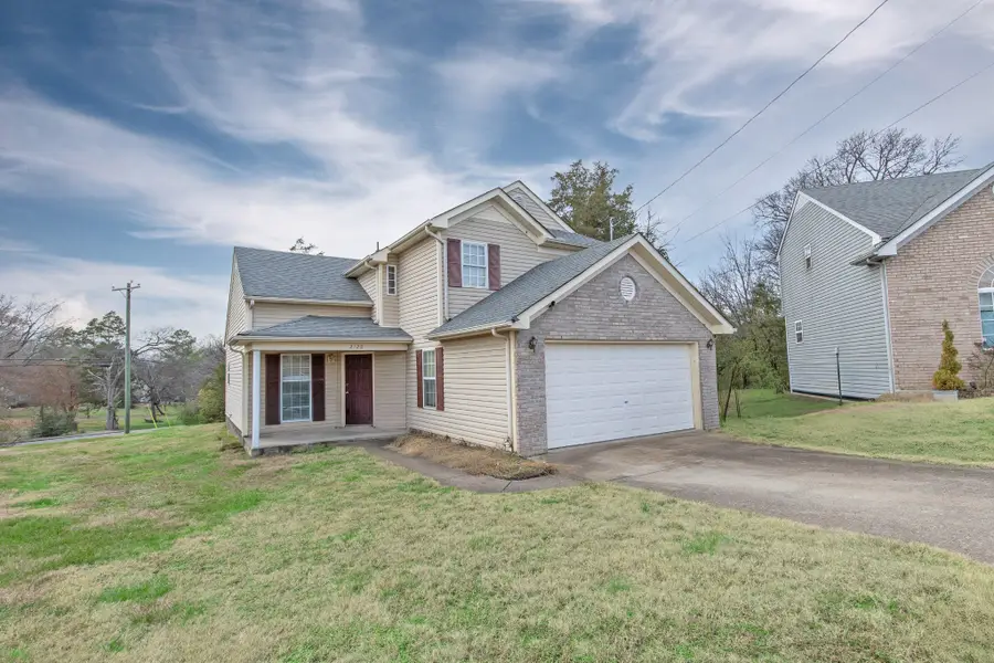2128 Candlebrook Ct, Madison, TN 37115 - Image #2