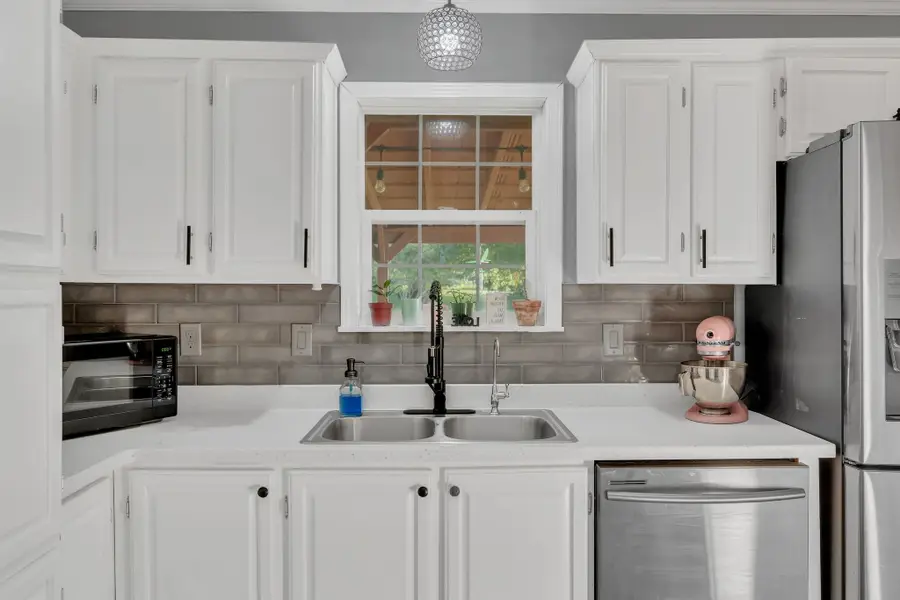 960 Harsh Ln, Castalian Springs, TN 37031 - Image #3