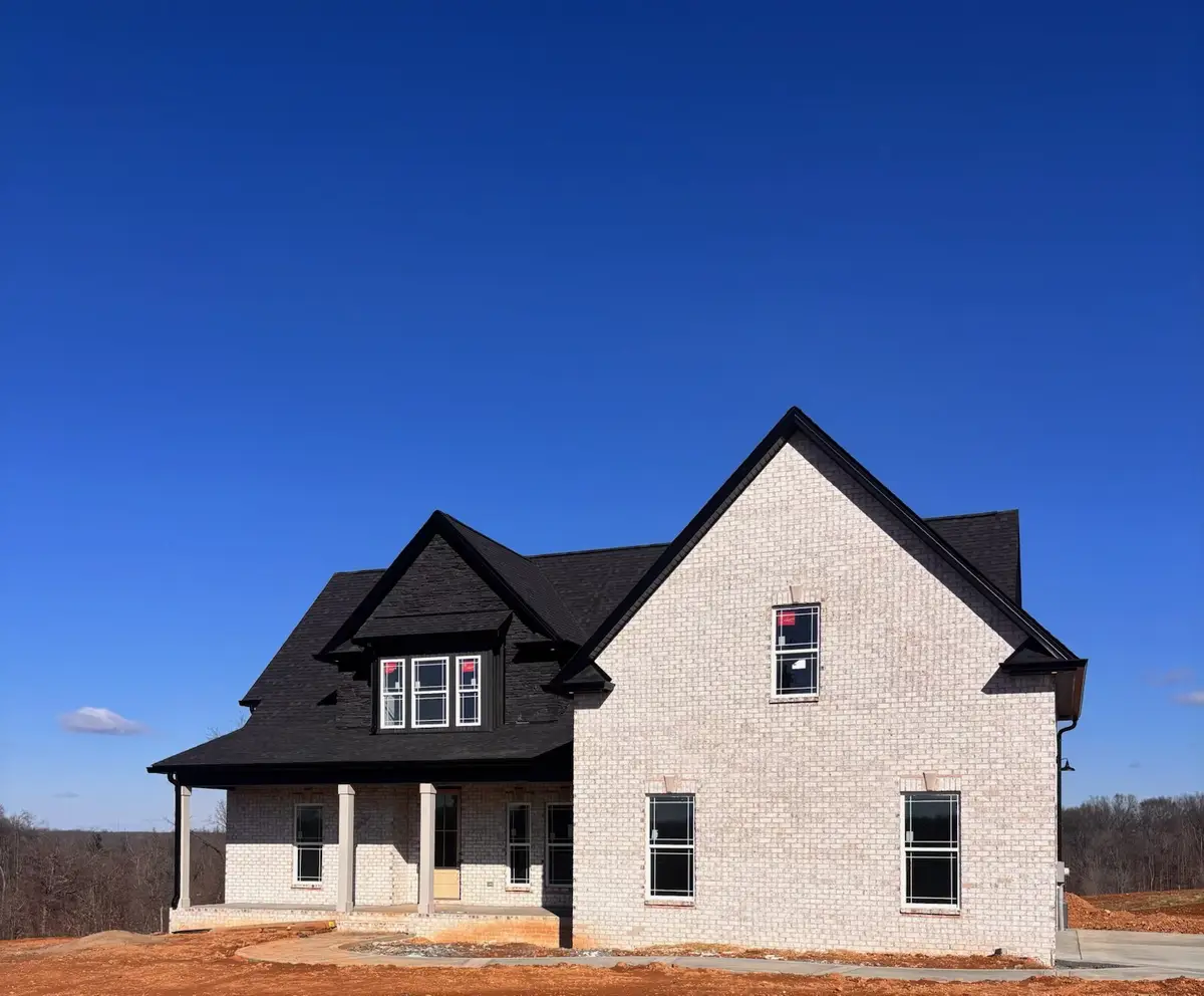 1051 Linder Ridge Rd, Woodlawn, TN 37191 - #1