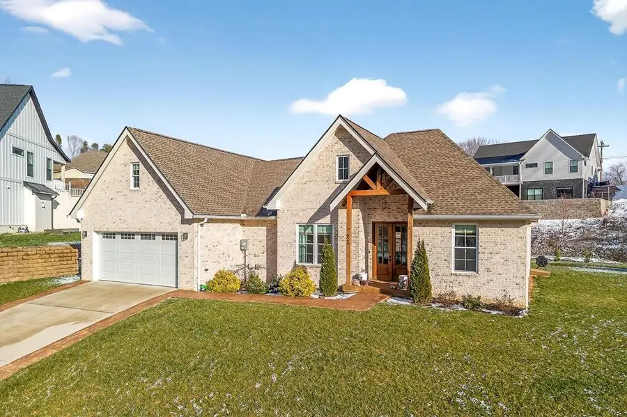 623 Longstreet Dr, Cookeville, TN 38506 - Image #2