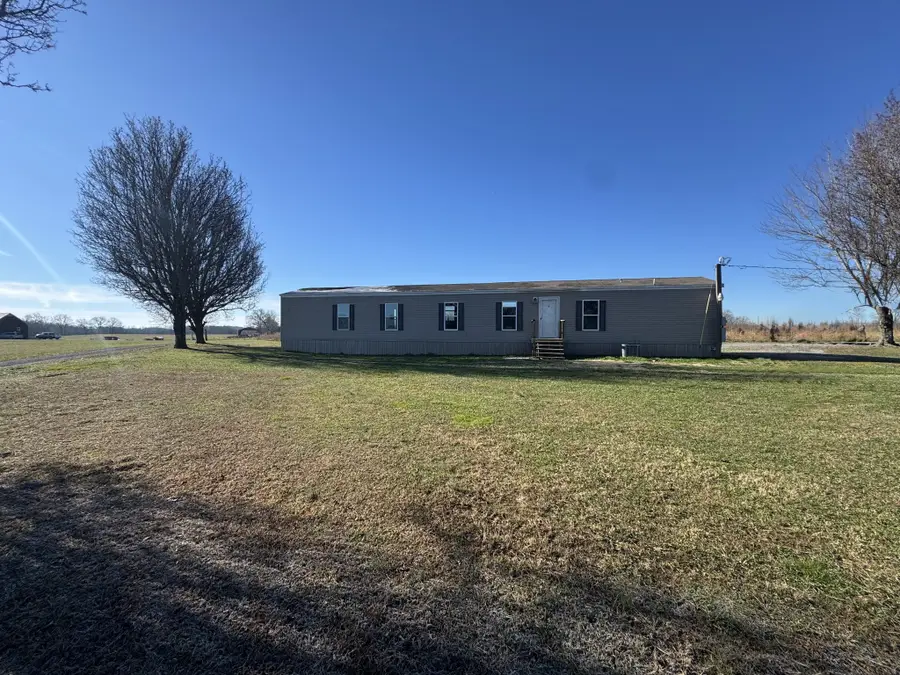 261 Sweet Silo Ln, McMinnville, TN 37110 - Image #2
