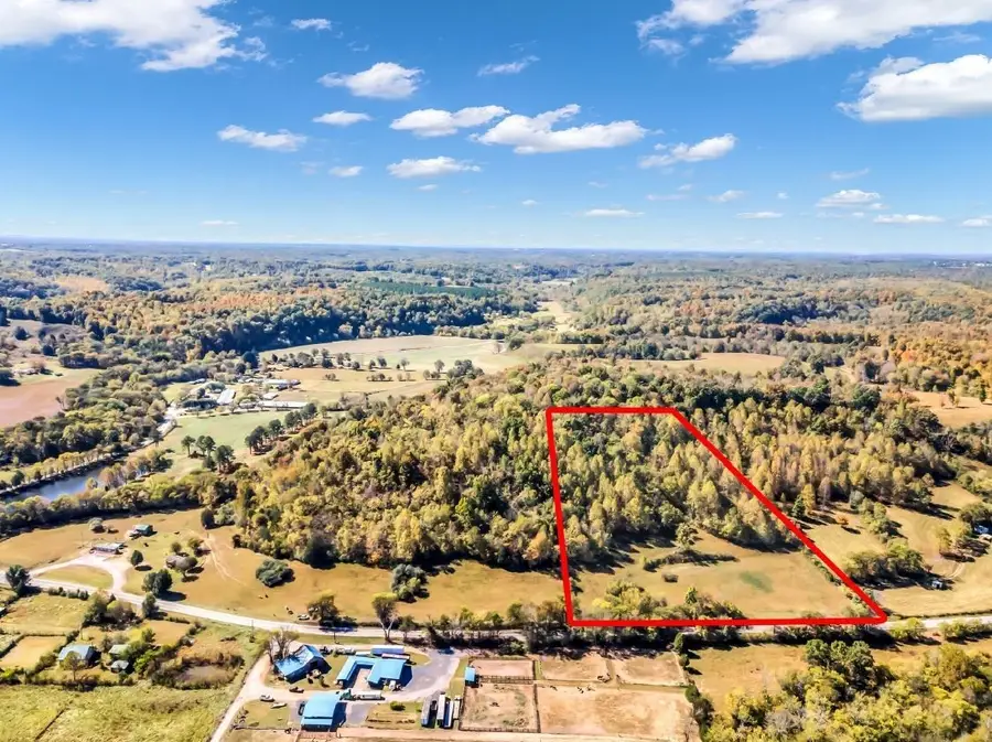 13581 Campbellsville Rd, Lynnville, TN 38472 - Image #3