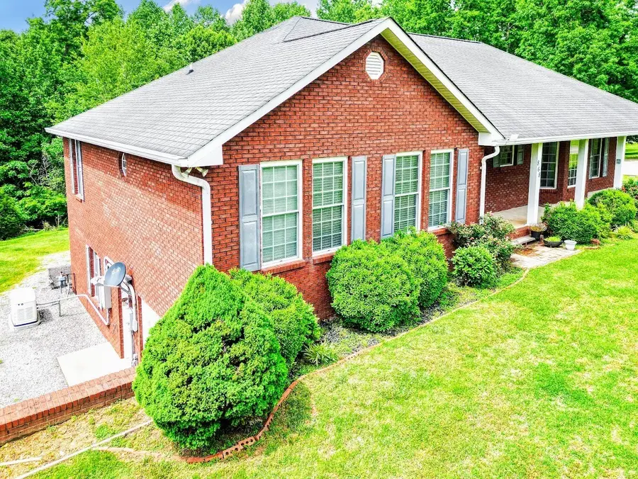 868 Arlington Ridge Rd, Erin, TN 37061 - Image #3