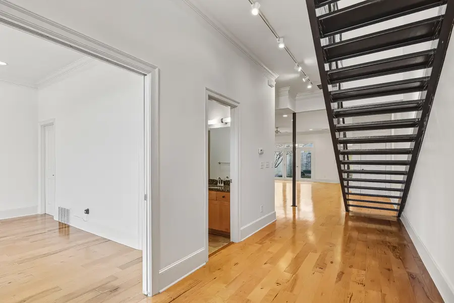 555 S Front St, Memphis, TN 38103 - Image #2