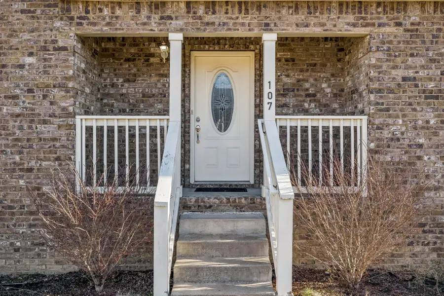 107 Carls Pl, Ashland City, TN 37015 - Image #2
