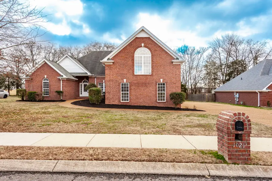 1021 Pittman Dr, Gallatin, TN 37066 - Image #2