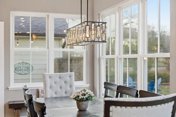 2102A Sharondale Dr, Nashville, TN 37215